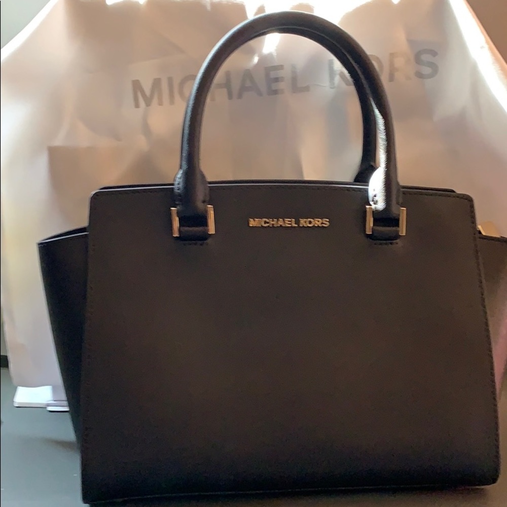 Michael Kors Selma Medium Satchel